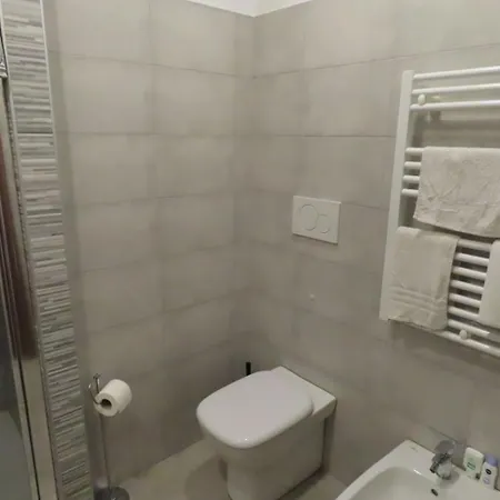 A Casa Di Titty Nocleg ze śniadaniem Somma Lombardo